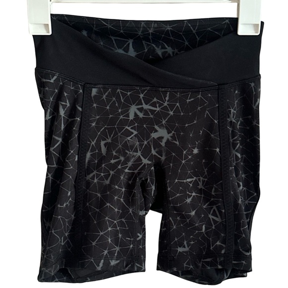 Lululemon Geo Print Padded Biker Shorts - Picture 1 of 5